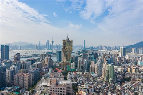 Current time in Macau , Macau SAR .